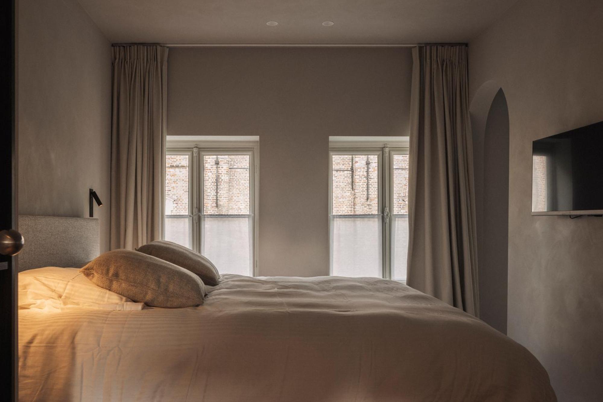 Istoire Boutique Bed & Breakfast Брюж Екстериор снимка